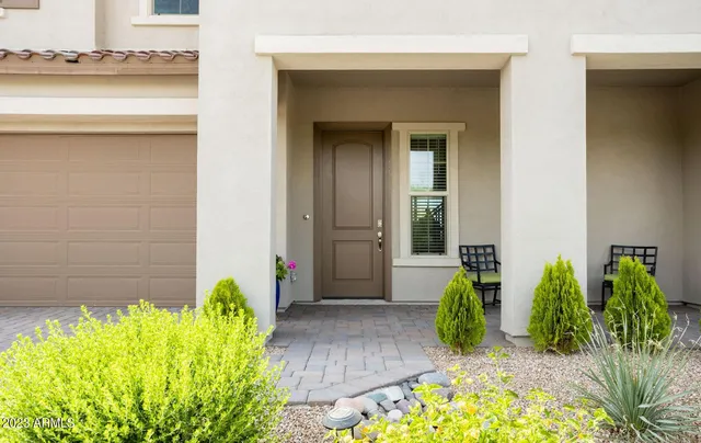 $4,800 | 18426 North 65th Place, Phoenix, AZ 85054