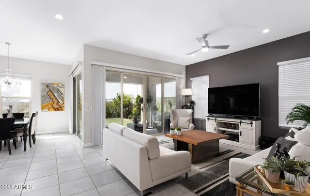 $4,800 | 18426 North 65th Place, Phoenix, AZ 85054