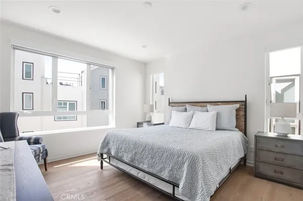 $1,275,000 | 5606 East Alloway Court, Los Angeles, CA 90042