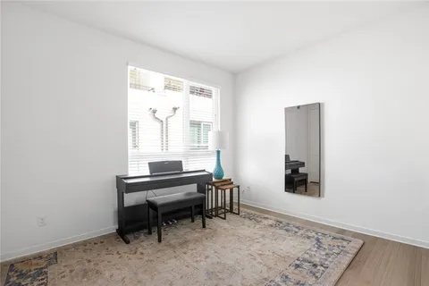 $1,275,000 | 5606 East Alloway Court, Los Angeles, CA 90042
