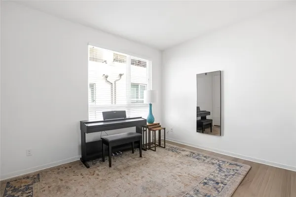 $1,275,000 | 5606 East Alloway Court, Los Angeles, CA 90042