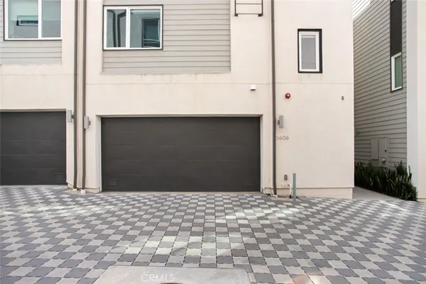 $1,275,000 | 5606 East Alloway Court, Los Angeles, CA 90042