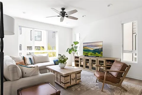 $1,275,000 | 5606 East Alloway Court, Los Angeles, CA 90042