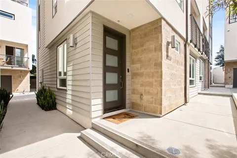 $1,275,000 | 5606 East Alloway Court, Los Angeles, CA 90042