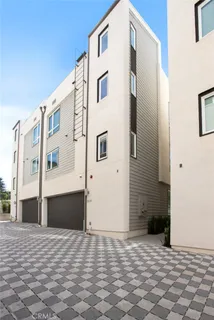 $1,275,000 | 5606 East Alloway Court, Los Angeles, CA 90042