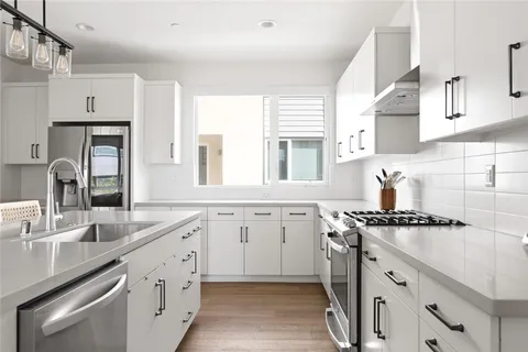 $1,275,000 | 5606 East Alloway Court, Los Angeles, CA 90042