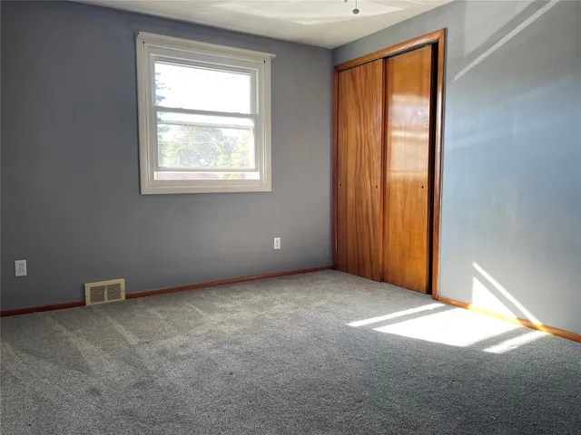 $32,400 | 524 Winston Drive, Endicott, NY 13760