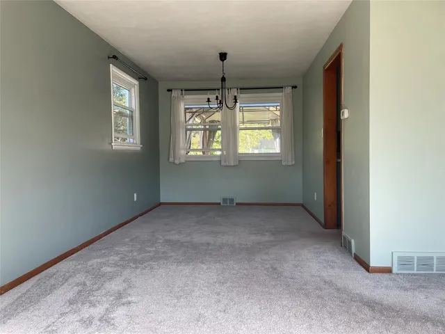 $32,400 | 524 Winston Drive, Endicott, NY 13760