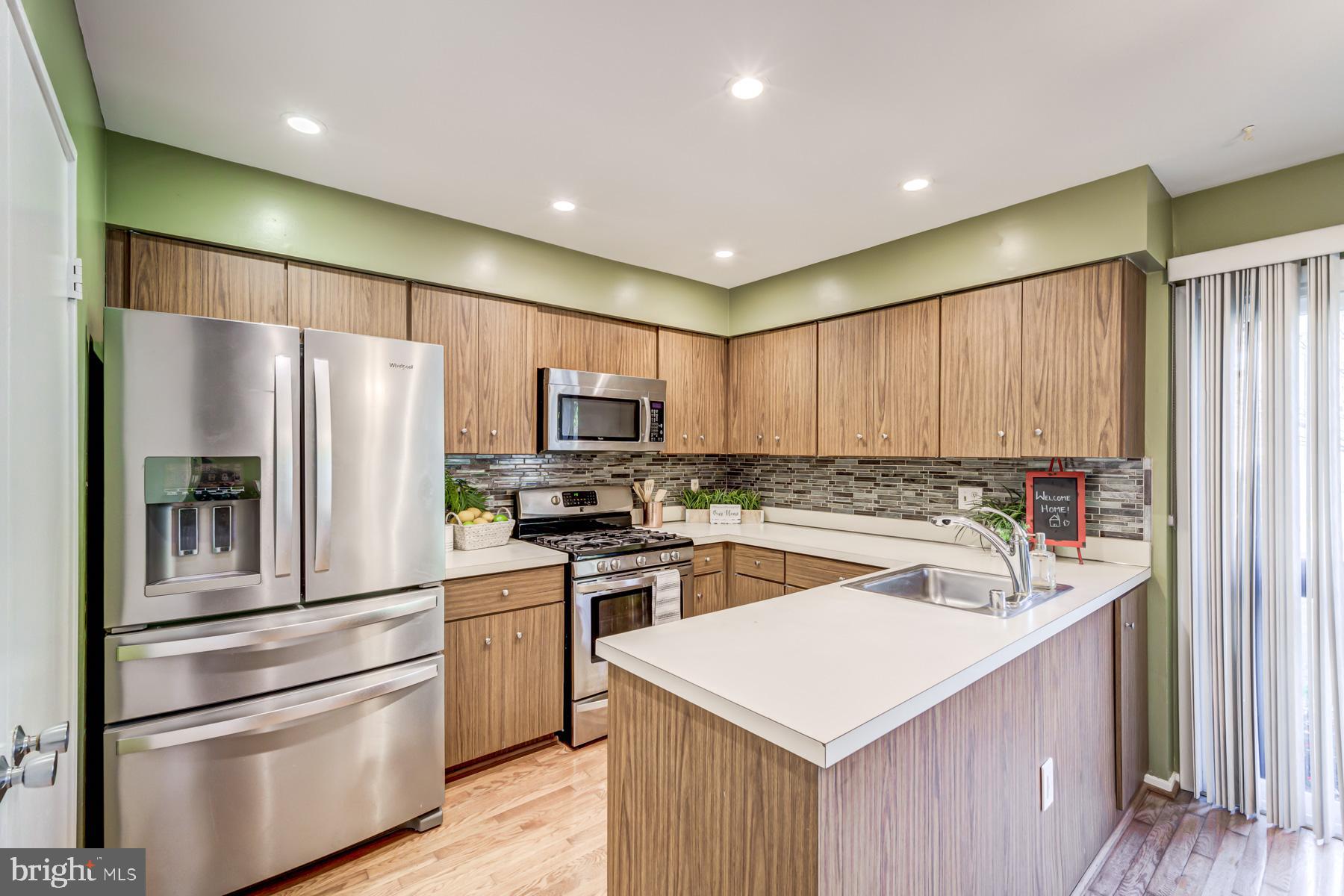 9073 Blarney Stone Drive Springfield, VA 22152 - Photo 23 of 47