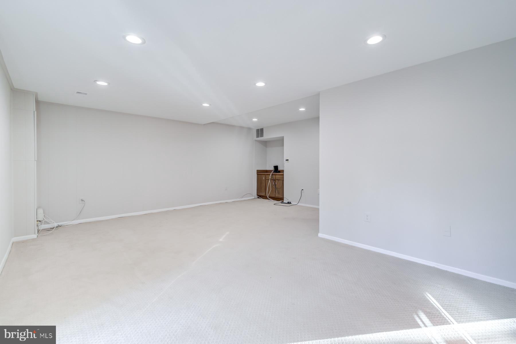 9073 Blarney Stone Drive Springfield, VA 22152 - Photo 41 of 47