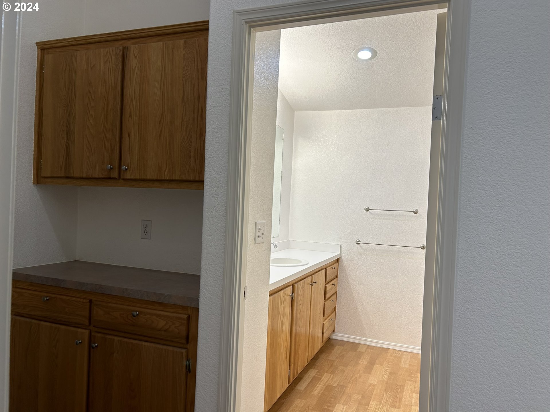 853 Munsel Creek Loop Florence, OR 97439 - Photo 20 of 44 a view of walk in closet