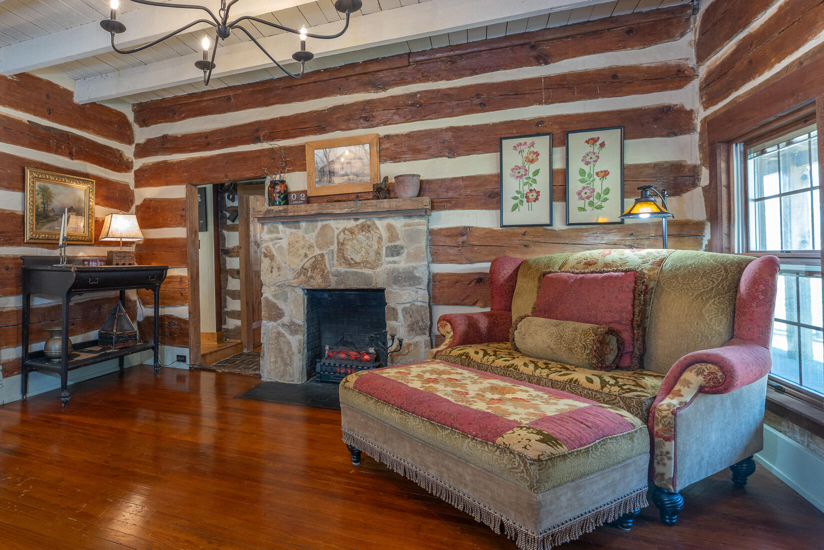 6102 Jennings Creek Road Buchanan, VA 24066 - Photo 35 of 79 a bed room with a bed and a fireplace