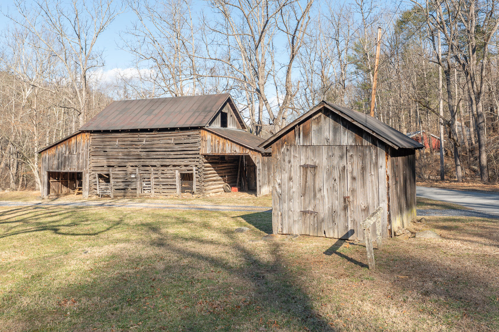 6102 Jennings Creek Road Buchanan, VA 24066 - Photo 58 of 79 a view of a house with a yard