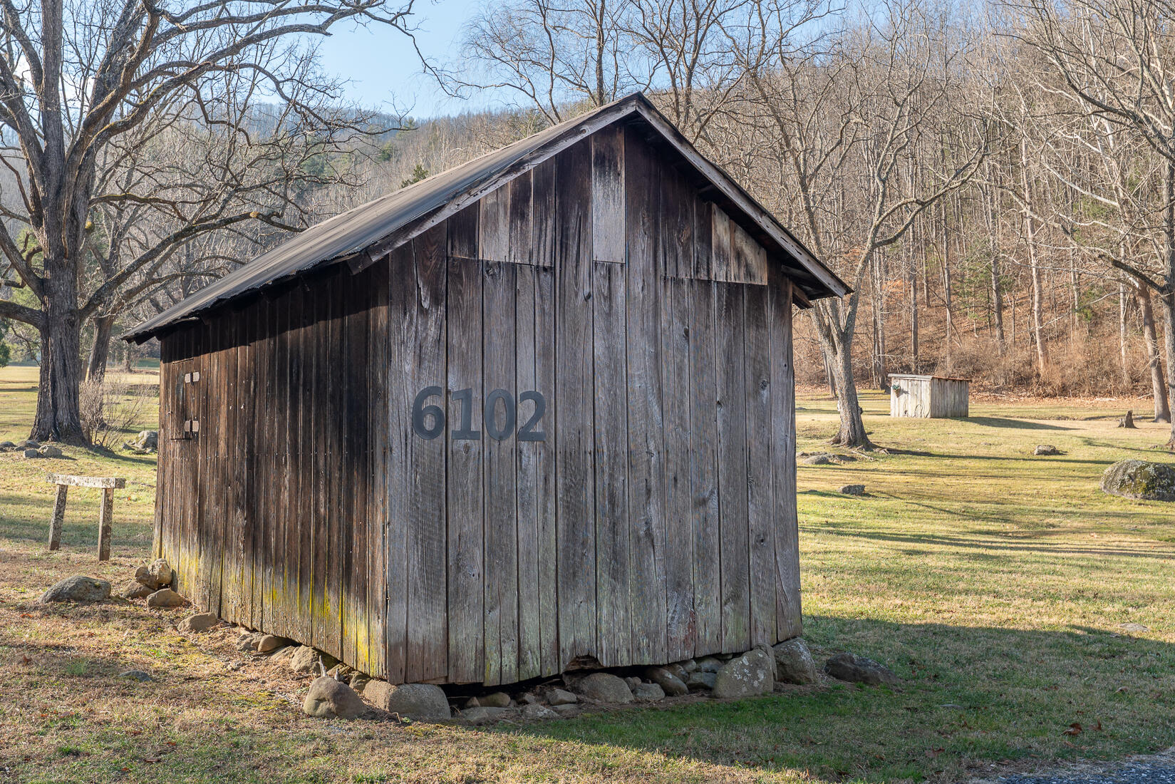 6102 Jennings Creek Road Buchanan, VA 24066 - Photo 59 of 79 a view of a house with a wooden fence