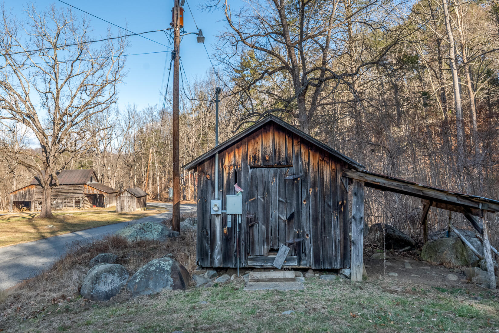 6102 Jennings Creek Road Buchanan, VA 24066 - Photo 63 of 79 a view of a house with a yard and wooden fence