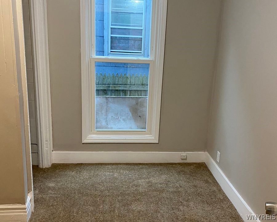 227 14th Street Buffalo, NY 14213 - Photo 29 of 34