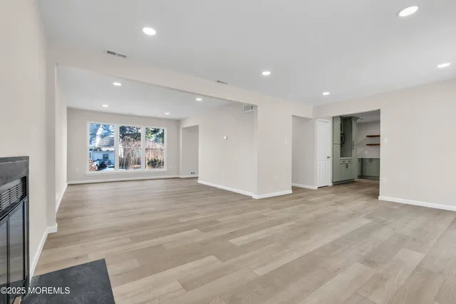 $639,000 | 5 Buxton Court, Barnegat, NJ 08005