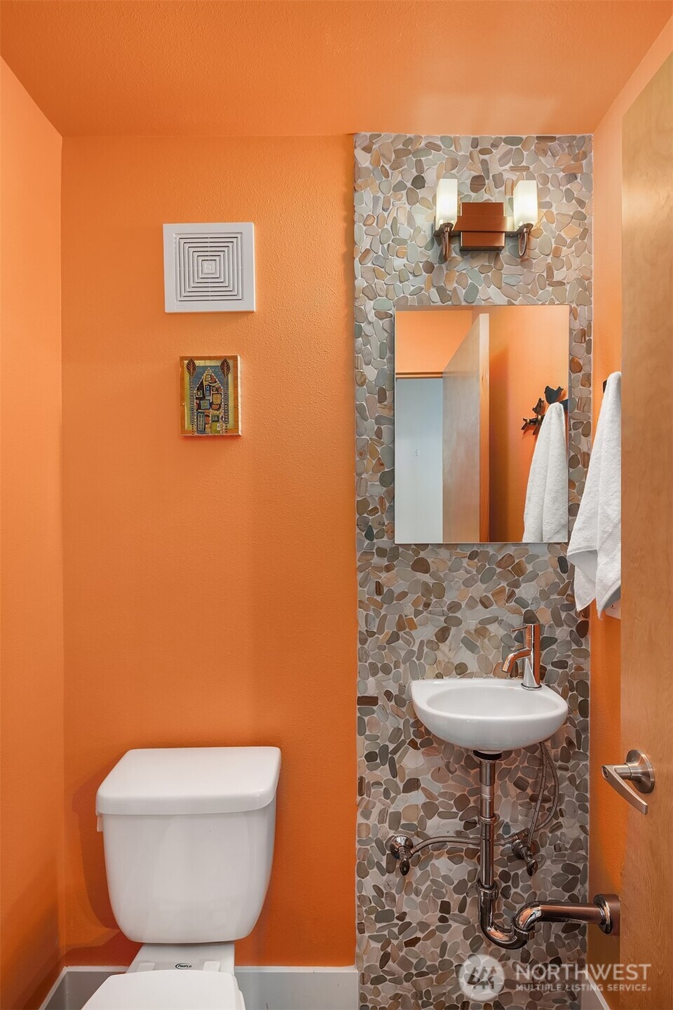 3010 Northeast 55th Street Seattle, WA 98105 - Photo 12 of 30
