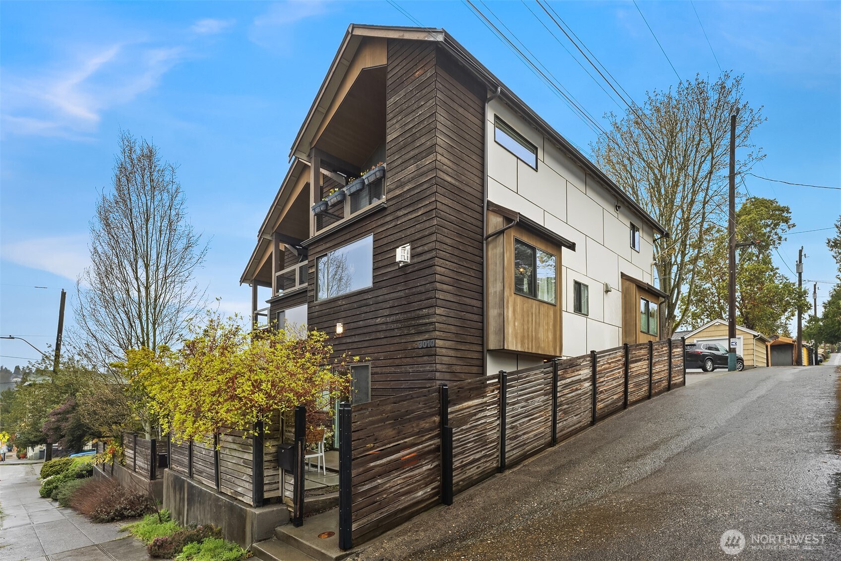 3010 Northeast 55th Street Seattle, WA 98105 - Photo 27 of 30
