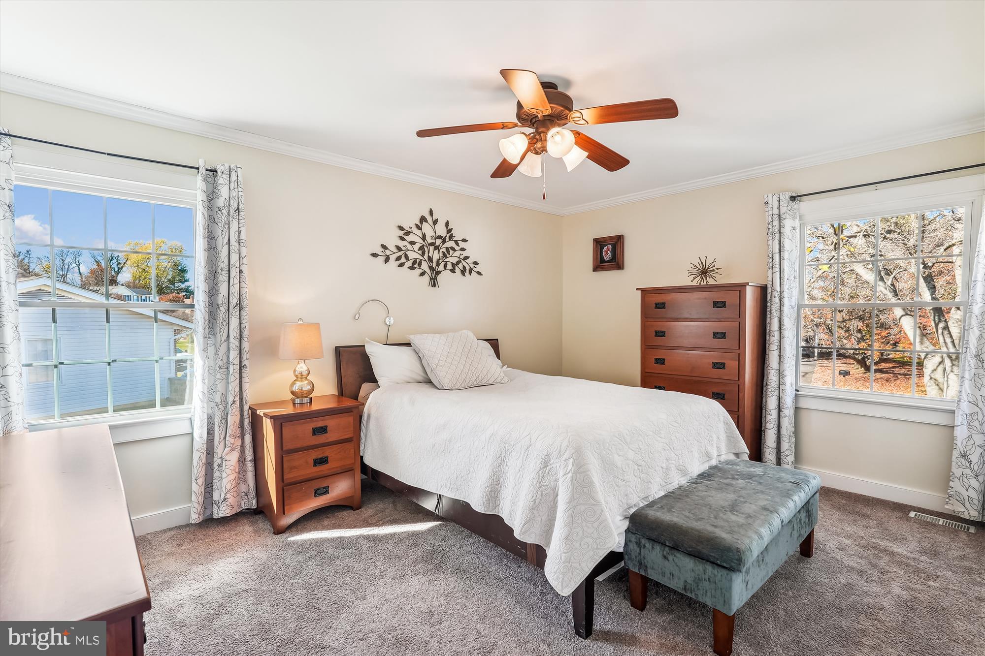 203 Orchard Circle Hamilton, VA 20158 - Photo 16 of 41 Primary bedroom