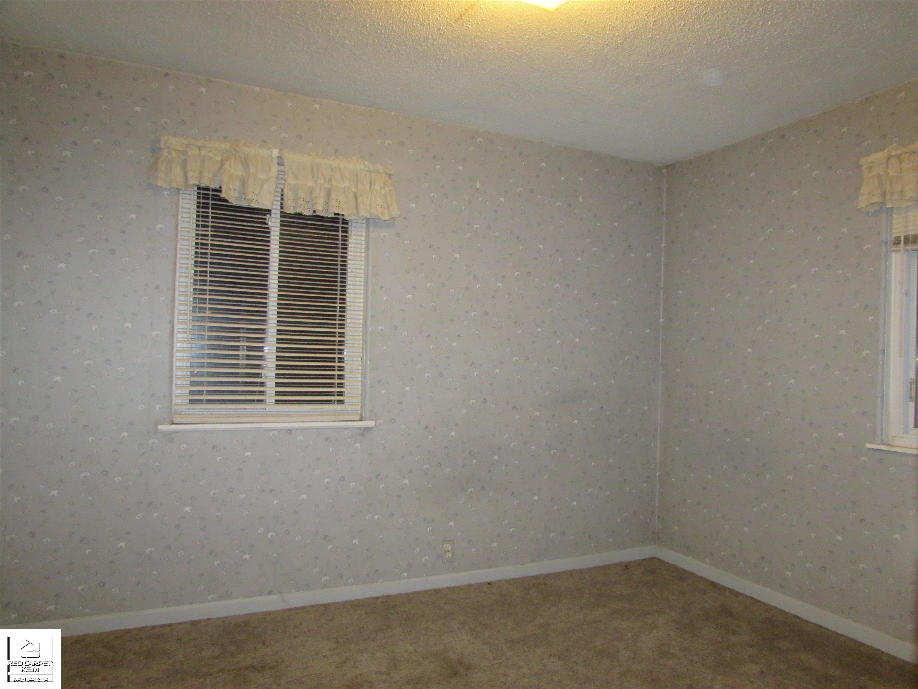 4114 North Irish Road Davison, MI 48423 - Photo 8 of 19 50090453-7.JPG