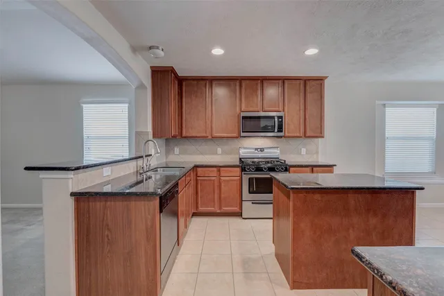 $280,000 | 2406 Seahorse Bend Drive, Katy, TX 77449