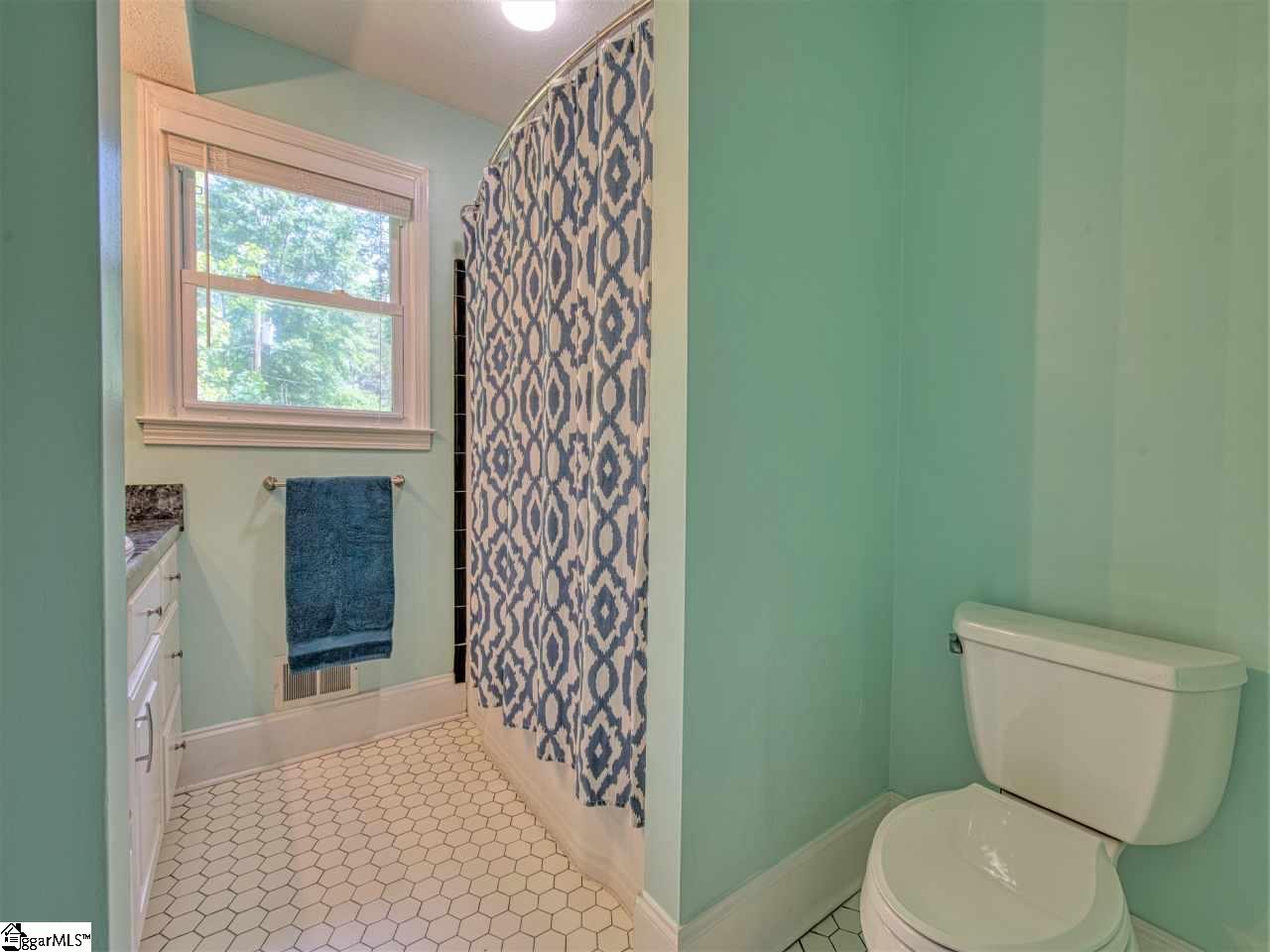 202 McAlister Road Easley, SC 29642 - Photo 12 of 34 Gallery Image 12