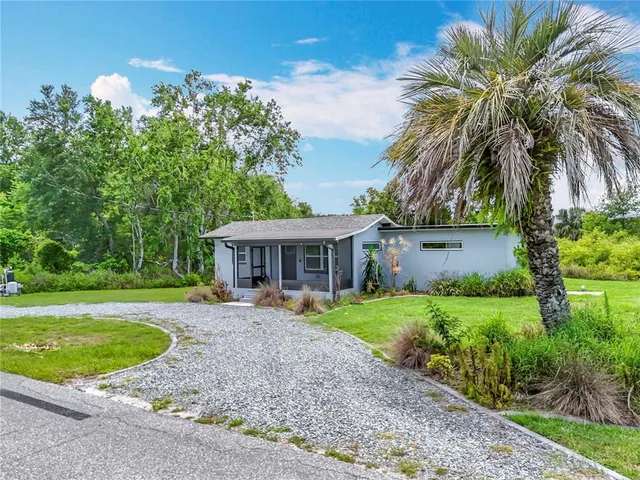 $250,000 | 9506 Number 2 Road, Howey-in-the-Hills, FL 34737