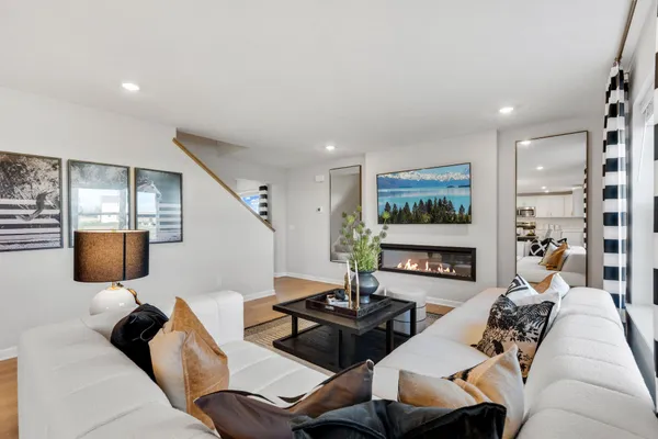 $483,750 | 739 Prospect Pt Road, Jordan, MN 55352