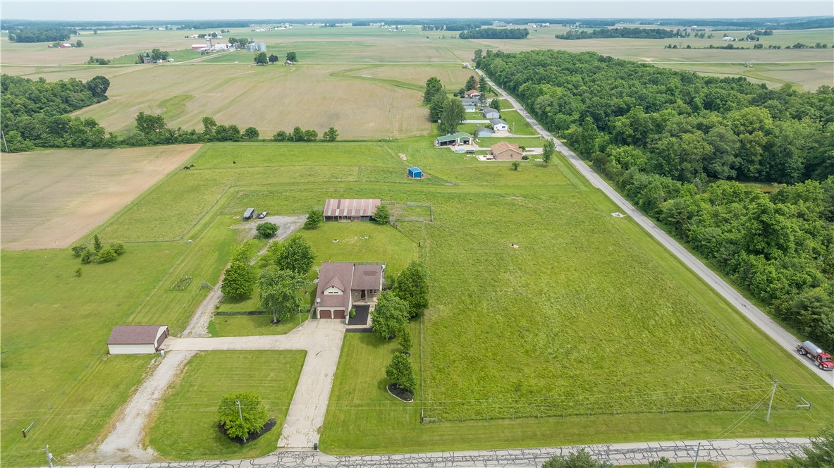 7455 Wright-Moyer Road Sidney, OH 45365 - Photo 4 of 53