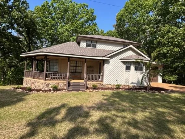 $379,900 | 420 Lakeshore Lane, Counce, TN 38326