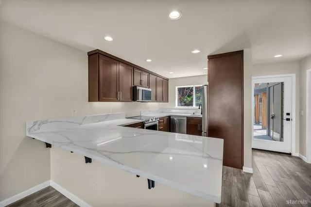 $1,749,999 | 761 Lakeview Avenue, South Lake Tahoe, CA 96150