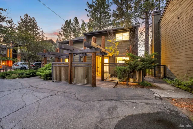 $1,749,999 | 761 Lakeview Avenue, South Lake Tahoe, CA 96150