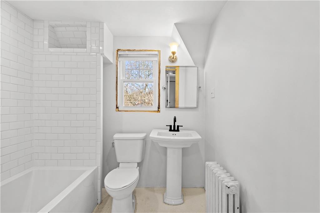 140 Cochran Road Pittsburgh, PA 15228 - Photo 16 of 25 Gallery Image 16