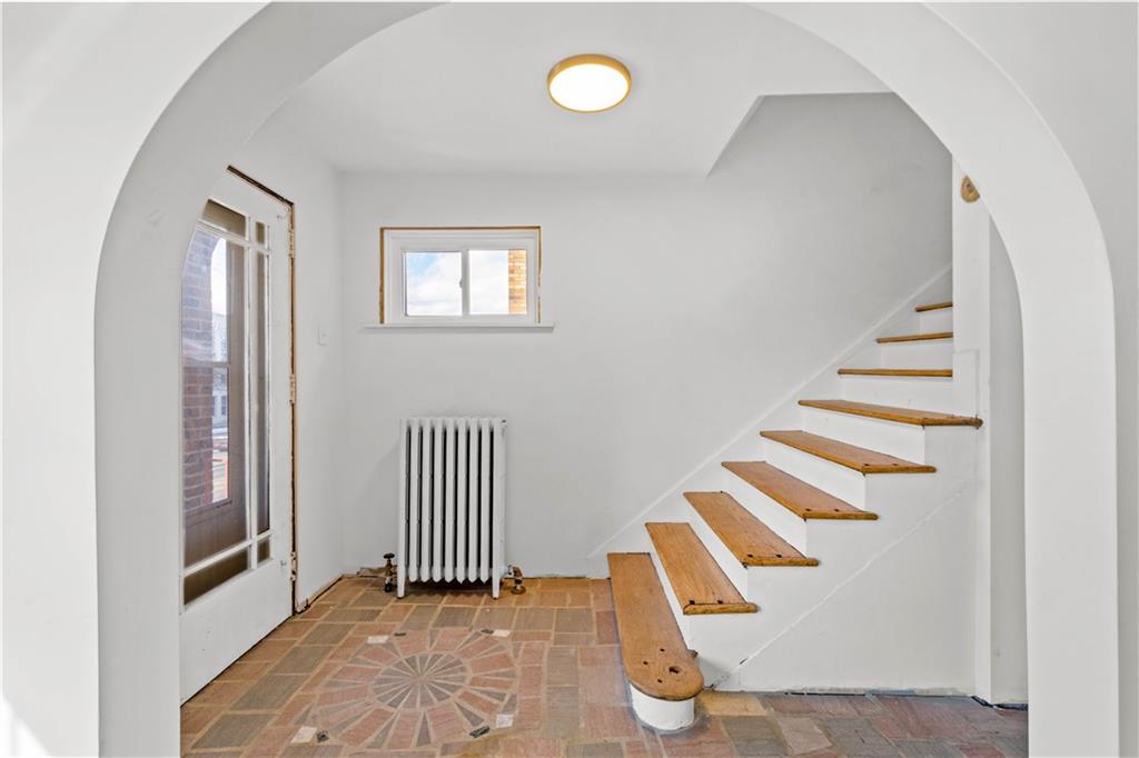 140 Cochran Road Pittsburgh, PA 15228 - Photo 8 of 25 Gallery Image 8