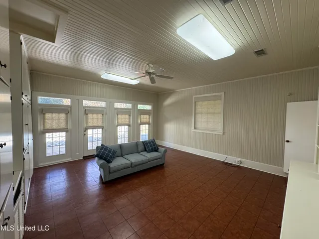 $350,000 | 951 South Church Street, Brookhaven, MS 39601