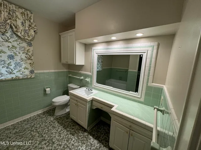 $350,000 | 951 South Church Street, Brookhaven, MS 39601