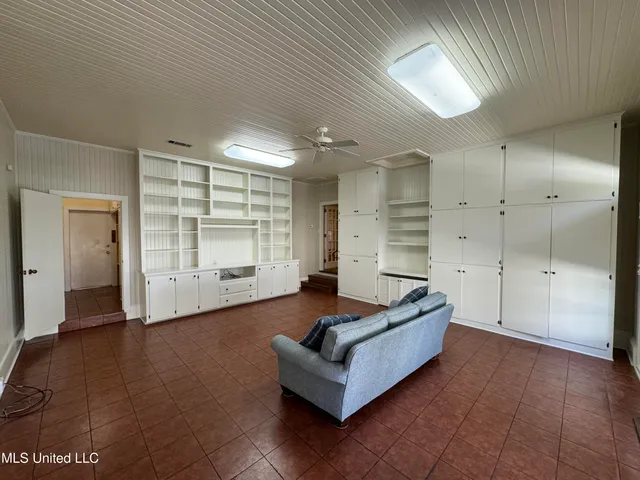 $350,000 | 951 South Church Street, Brookhaven, MS 39601