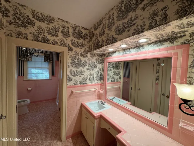 $350,000 | 951 South Church Street, Brookhaven, MS 39601