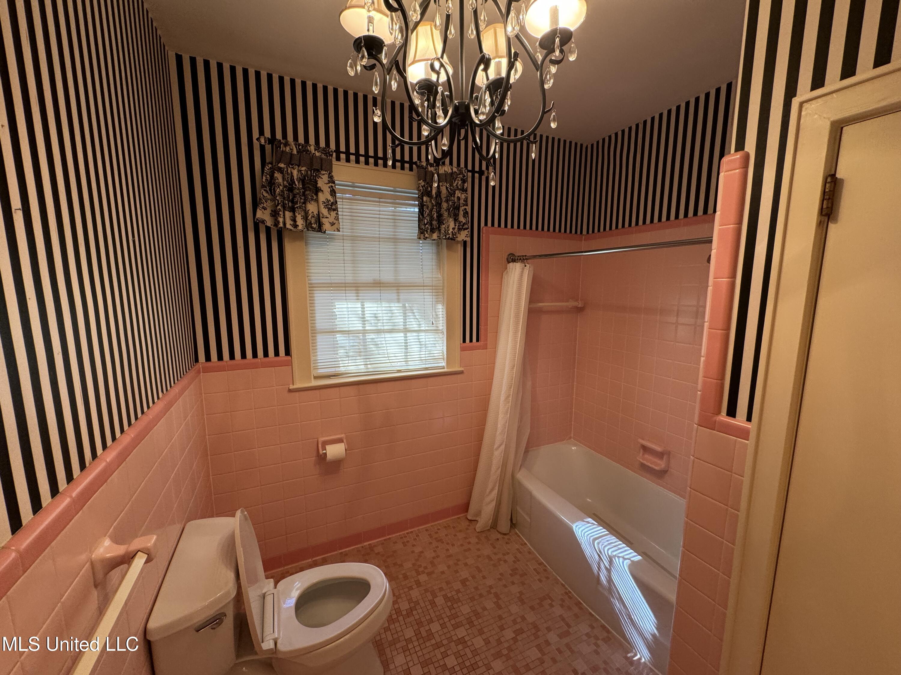 951 South Church Street Brookhaven, MS 39601 - Photo 25 of 36 IMG_2116