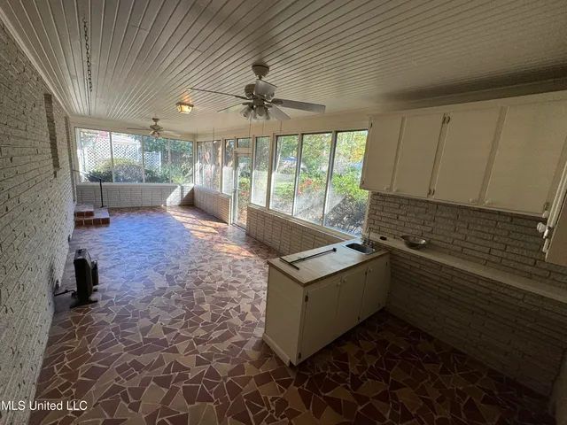 $350,000 | 951 South Church Street, Brookhaven, MS 39601