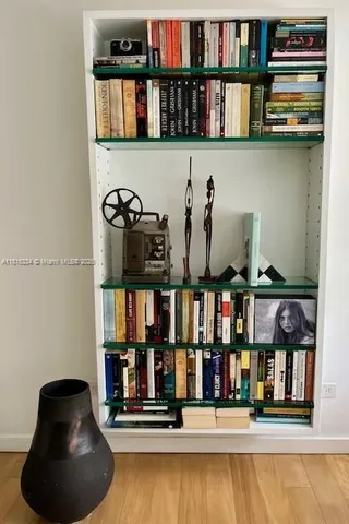 a view of utility room