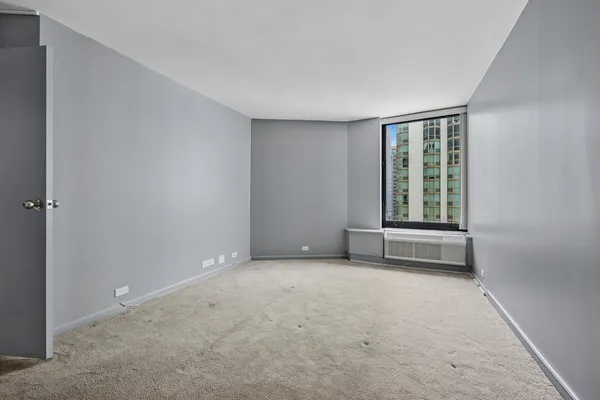 $339,000 | 155 North Harbor Drive, Unit 2605, Chicago, IL 60601