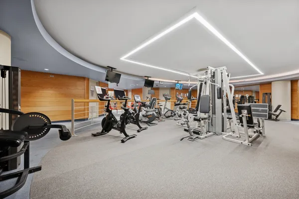 $339,000 | 155 North Harbor Drive, Unit 2605, Chicago, IL 60601
