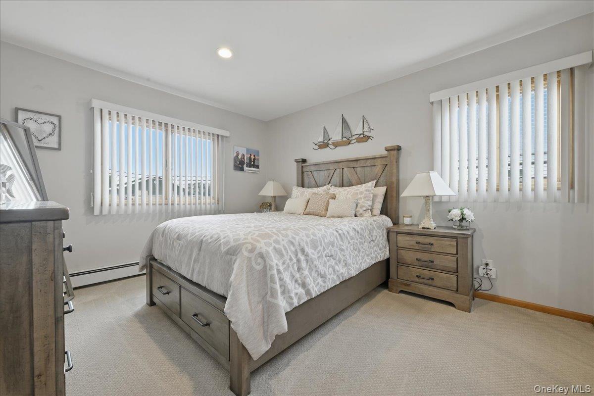 19 Keswick Lane Plainview, NY 11803 - Photo 31 of 50