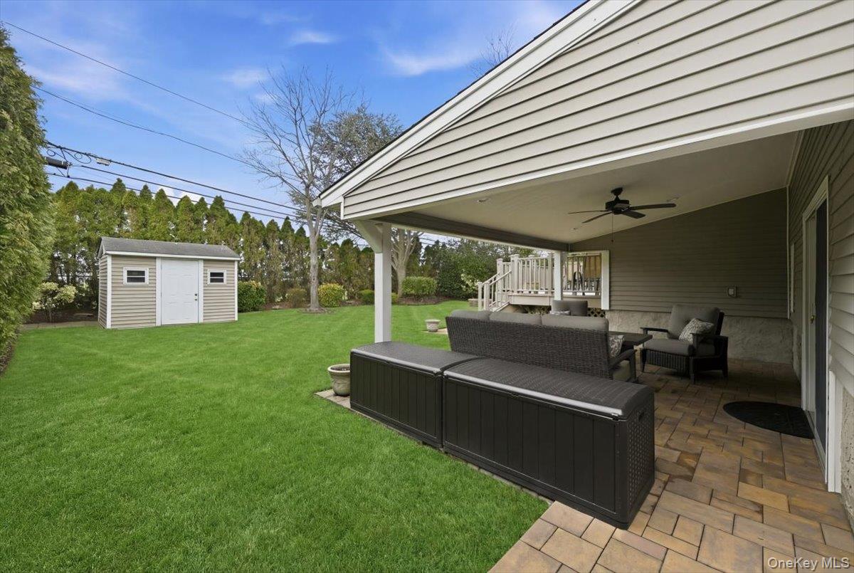 19 Keswick Lane Plainview, NY 11803 - Photo 39 of 50