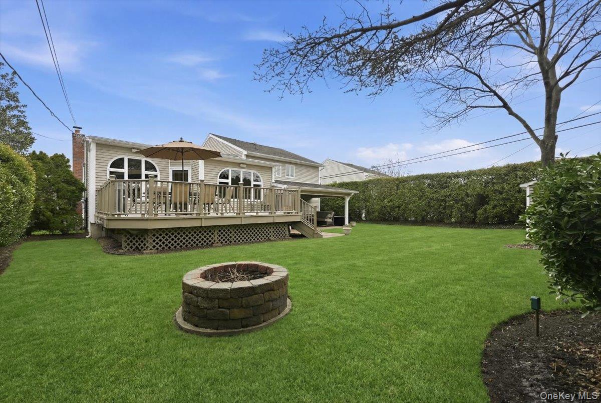 19 Keswick Lane Plainview, NY 11803 - Photo 44 of 50