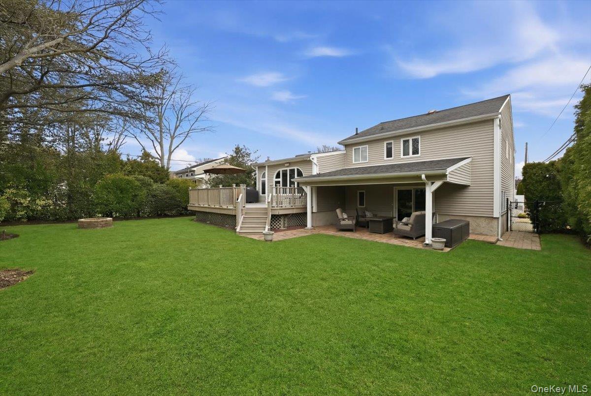 19 Keswick Lane Plainview, NY 11803 - Photo 46 of 50