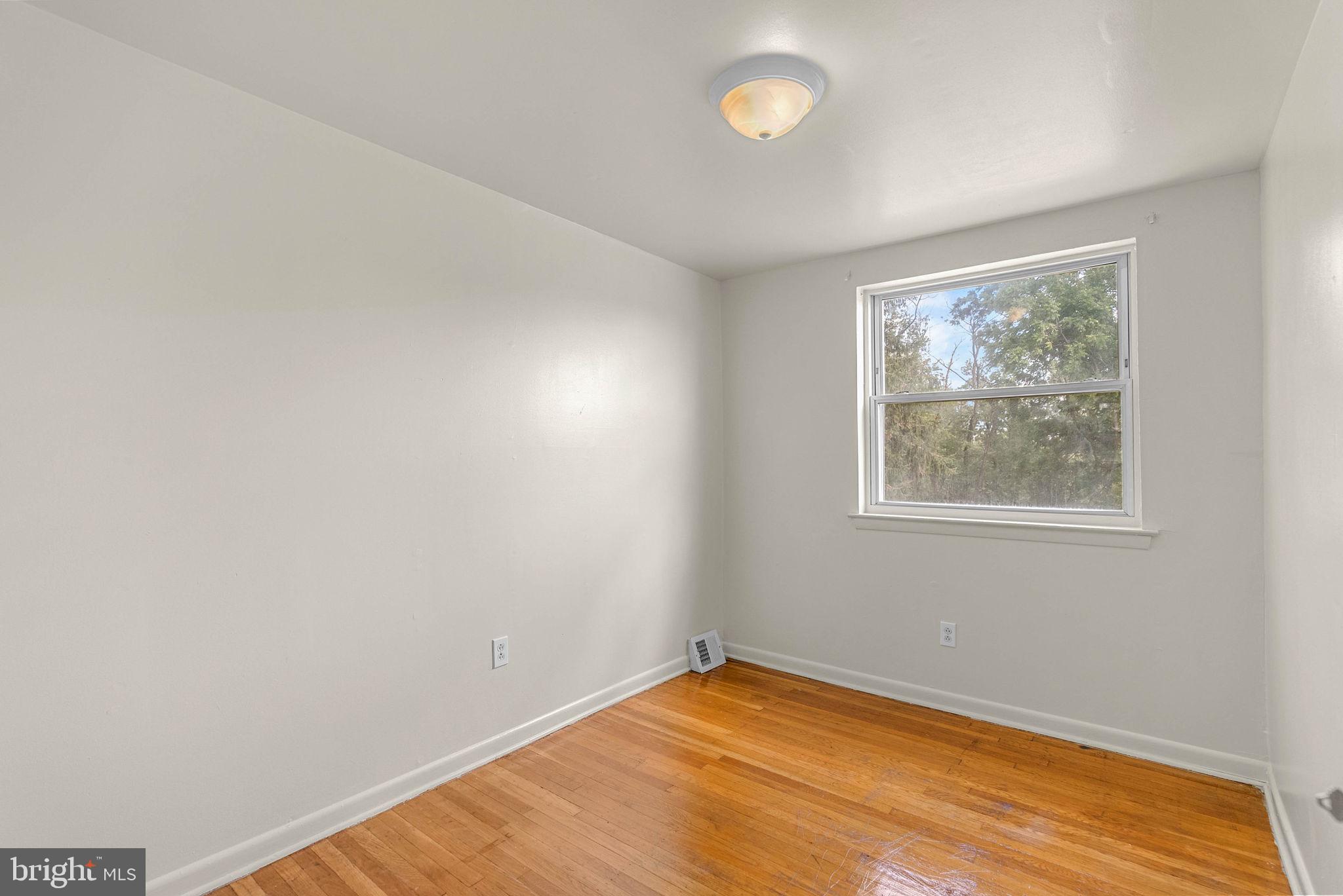 9107 Ryerson Road Philadelphia, PA 19114 - Photo 29 of 30
