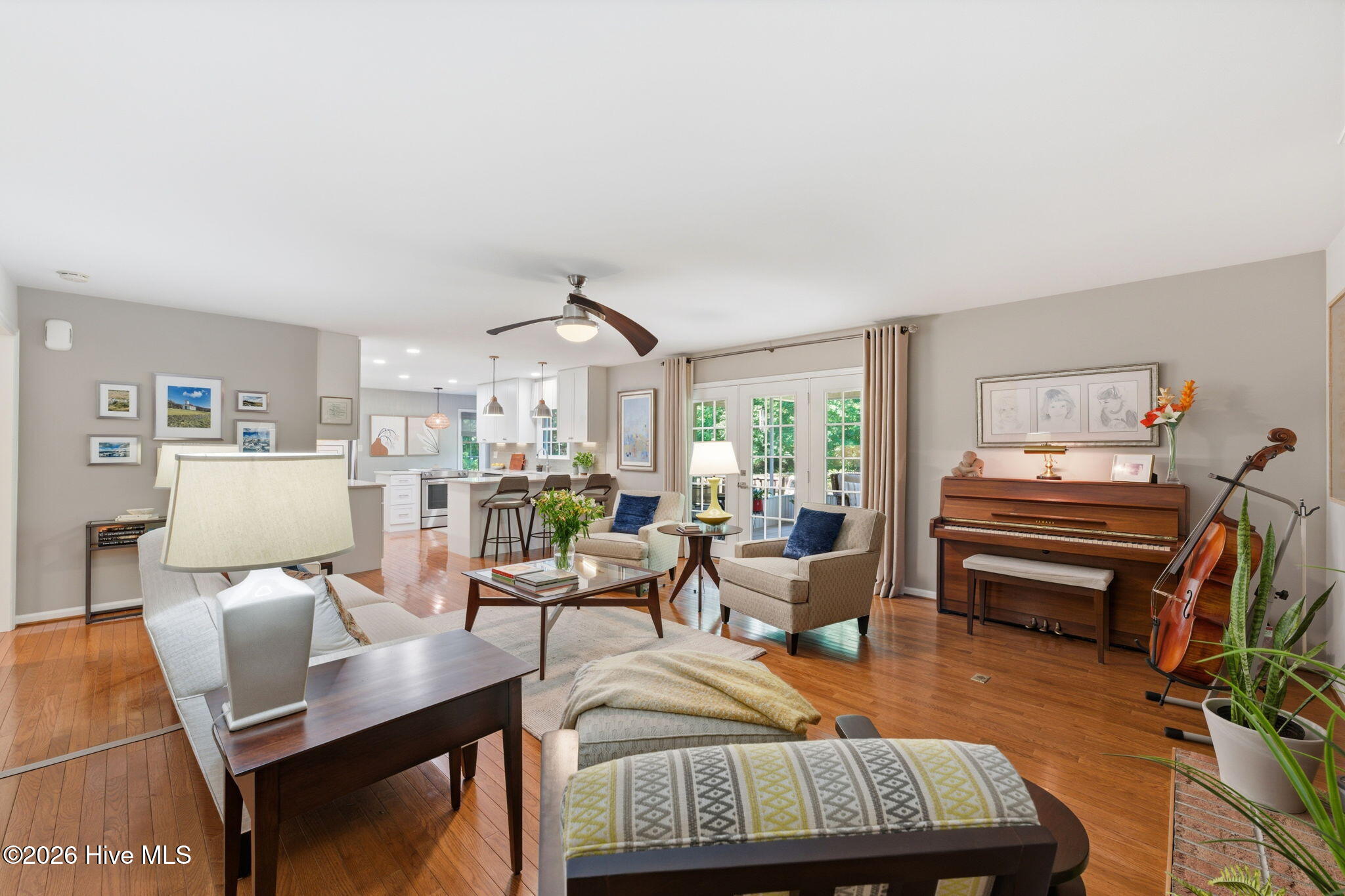 110 Creekview Road New Bern, NC 28562 - Photo 6 of 39 06-web-or-mls-DSC_7112